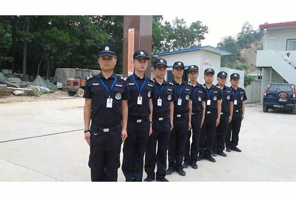 在签订好无锡保安外包合同后能够免除企业对于招聘保安上岗后一系列繁琐的问题